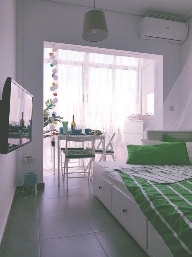Cosy Studio Apartment In ตอร์เรเวียคา ภายนอก รูปภาพ